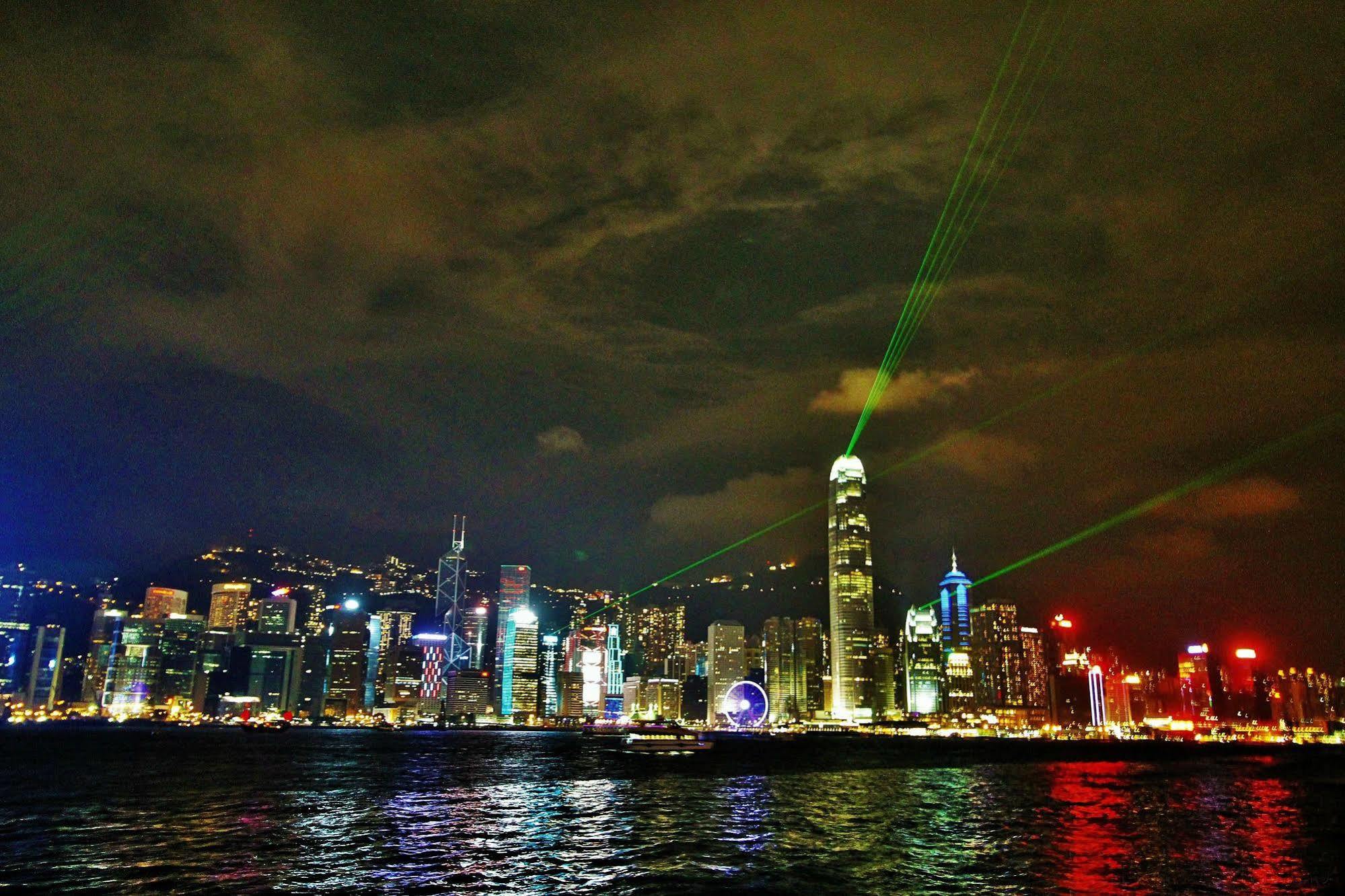 Day And Night Hostel Block D 10Th Floor Hong Kong Exterior photo